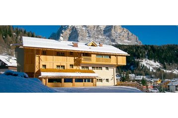 Italia Byt Zoldo Alto, Eksteriør